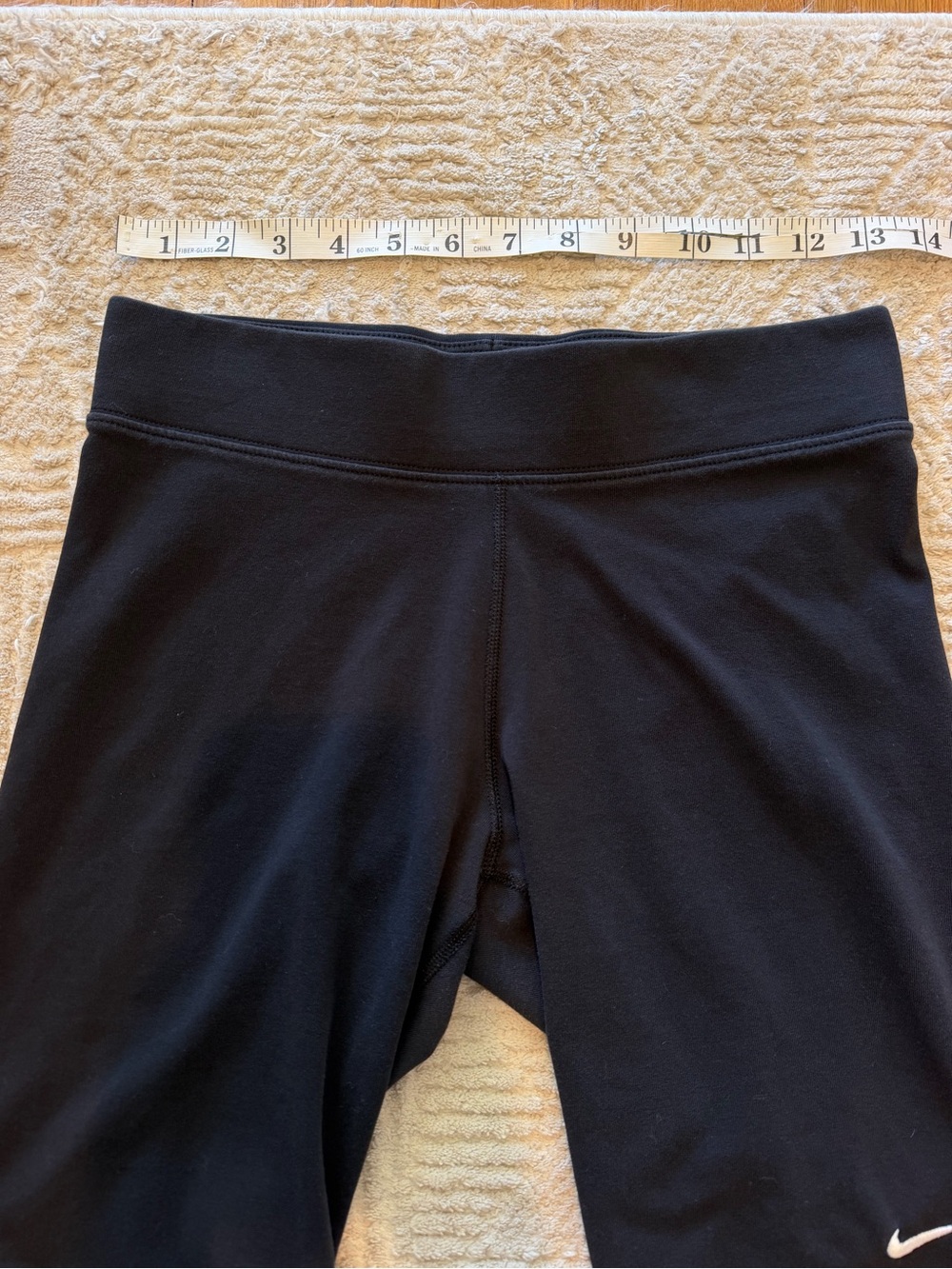 Nike Black High Rise Biker Shorts Women’s Size M Swoosh Athletic - Picture 4 of 7